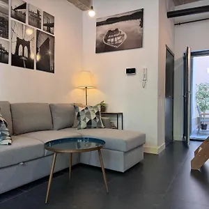 Modern Cozy With Backyard Accommodatie bij particulieren Antwerpen